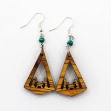Load image into Gallery viewer, Christmas Nativity Earrings