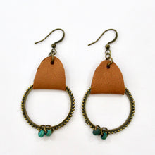 Load image into Gallery viewer, Drops of Dew Hoop Earrings