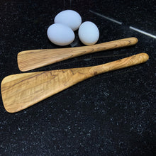 Load image into Gallery viewer, Olive Wood Spatula - Round Handle