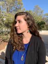 Load image into Gallery viewer, Modeling Turquoise Teardrop Olive Wood Necklace