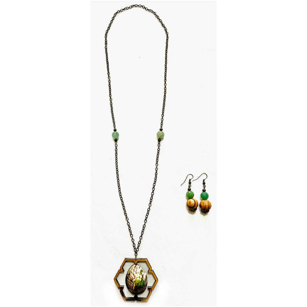 Mountain Spring Necklace and Earrings Set